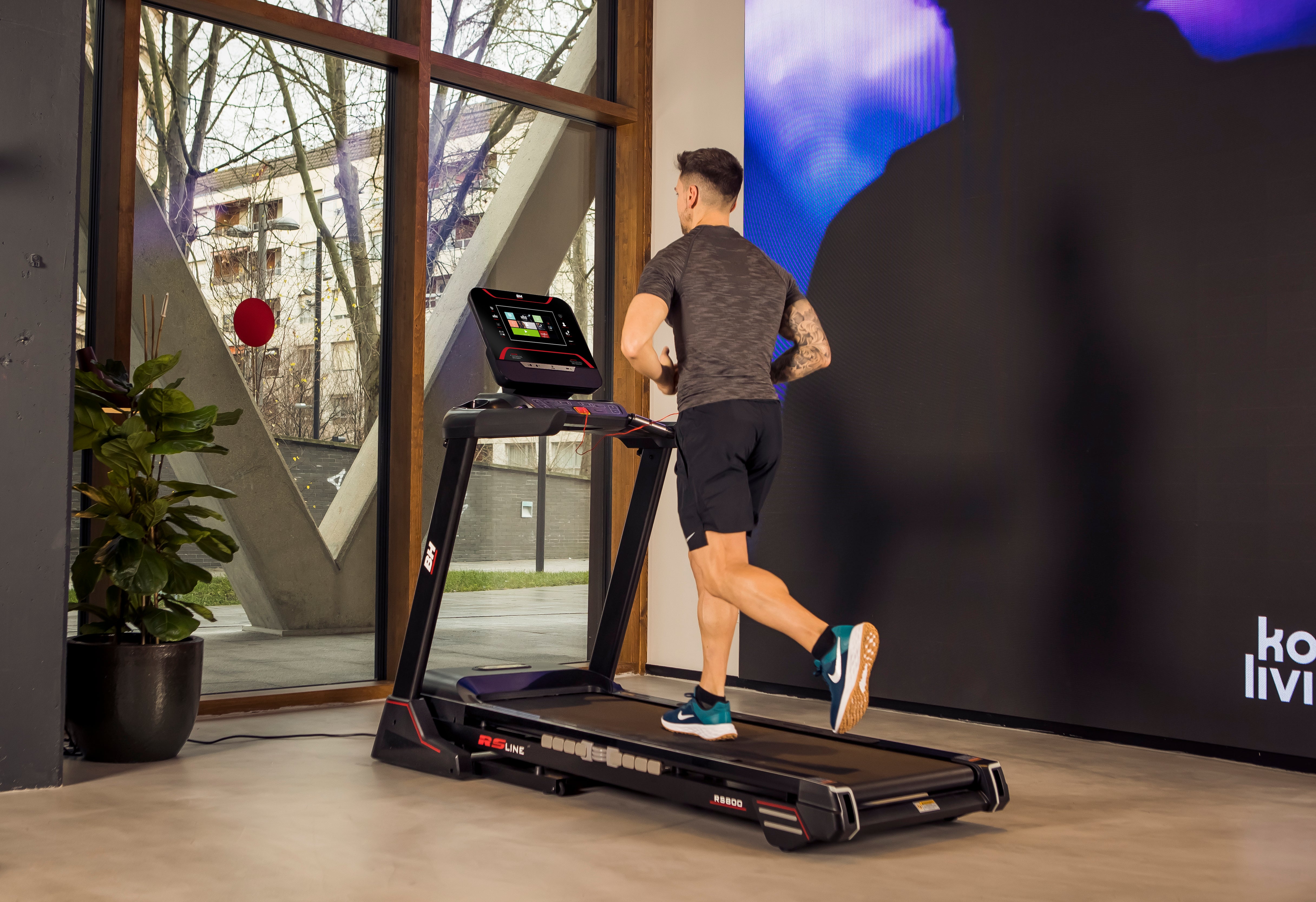 BH Fitness RS800 TFT